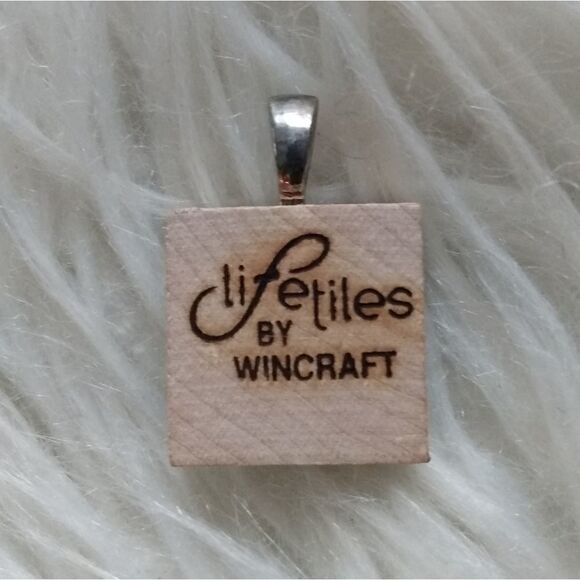 NEW LIFETILES by WINCRAFT - NY Yankees Wood/Enamel/Silver Pendant .75 inches - Picture 2 of 3